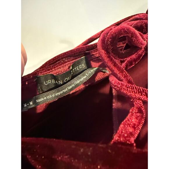 Urban Outfitters Velvet Bodycon Mini Dress Burgundy Size M - Picture 3 of 5